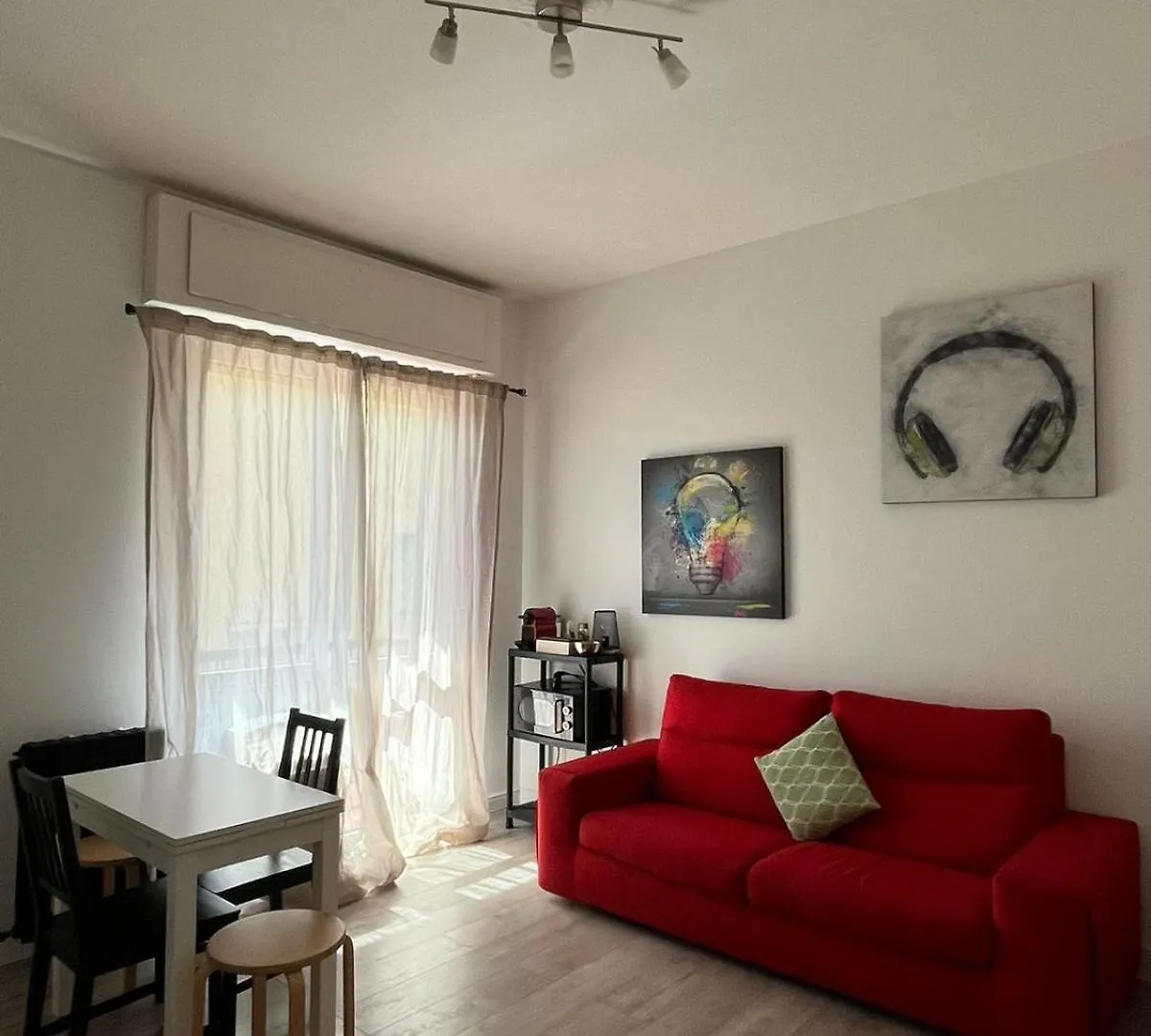 Apartment Appartamento Como In Lora